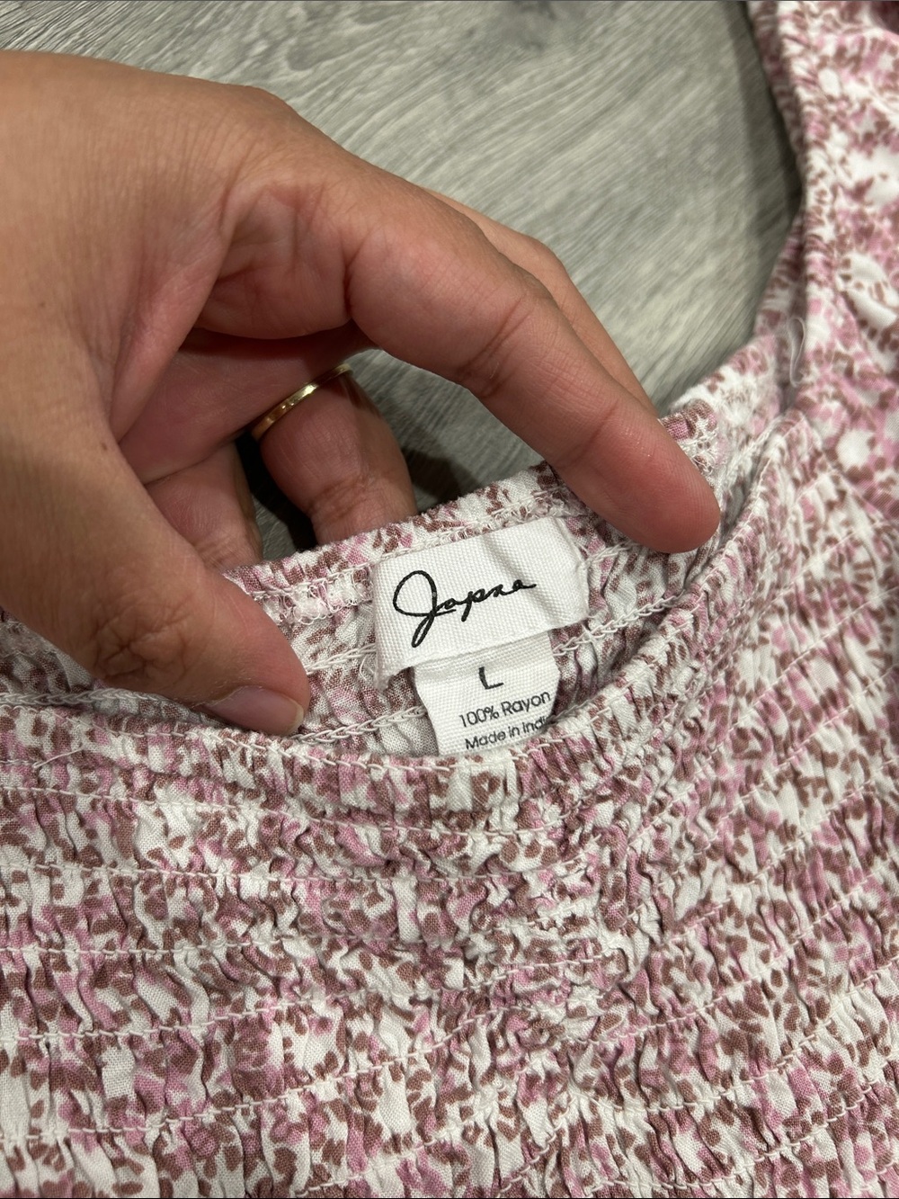Smocked Pink Floral Mini Dress with Puff Sleeves - Picture 3 of 4